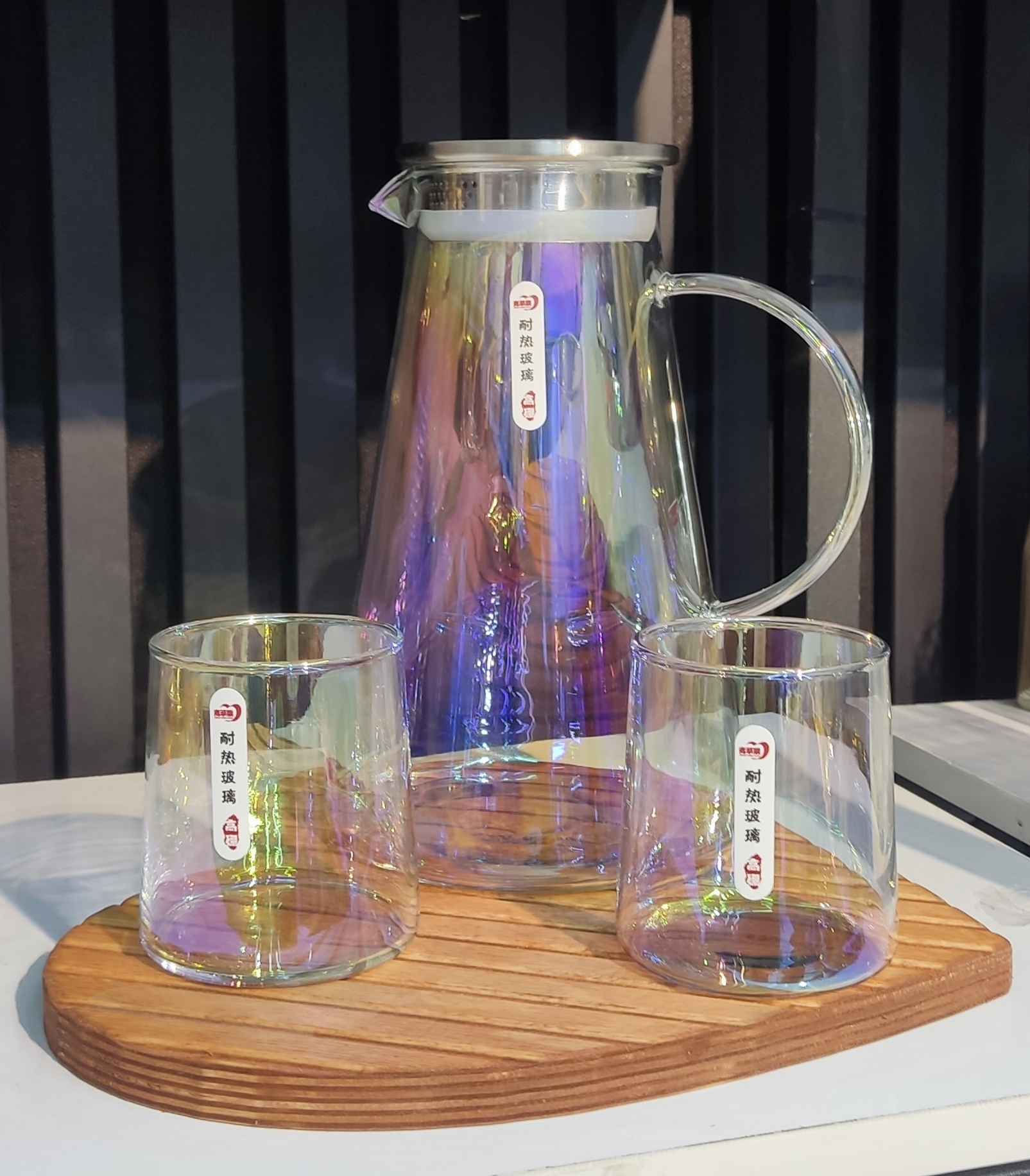 پارچ و لیوان پیرکس هلوگرامی